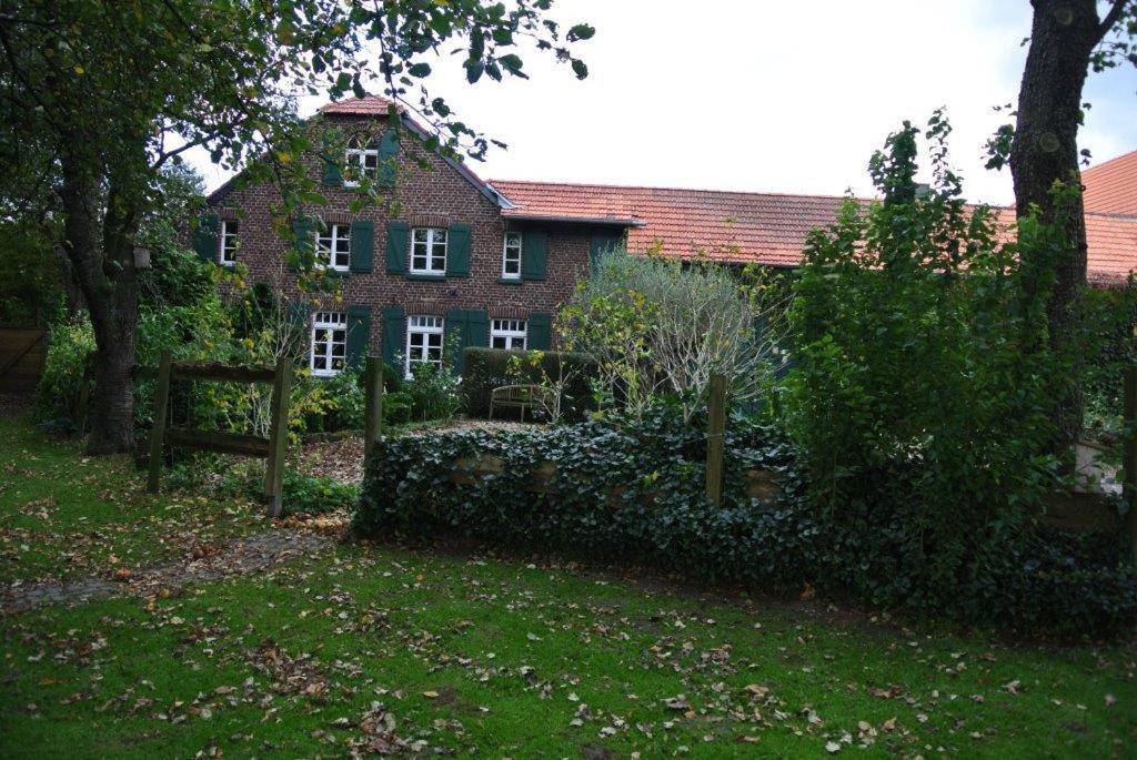Ferienwohnung auf denkmalgeschütztem Sturmhof Grefrath Exterior foto